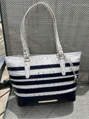 Brahmin Medium Asher Stonewash Vineyard Croc-Embossed Tote